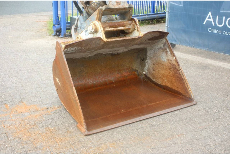 Excavadora de ruedas New Holland MH5 Plus: foto 12 Excavadora de ruedas New Holland MH5 Plus: foto 12