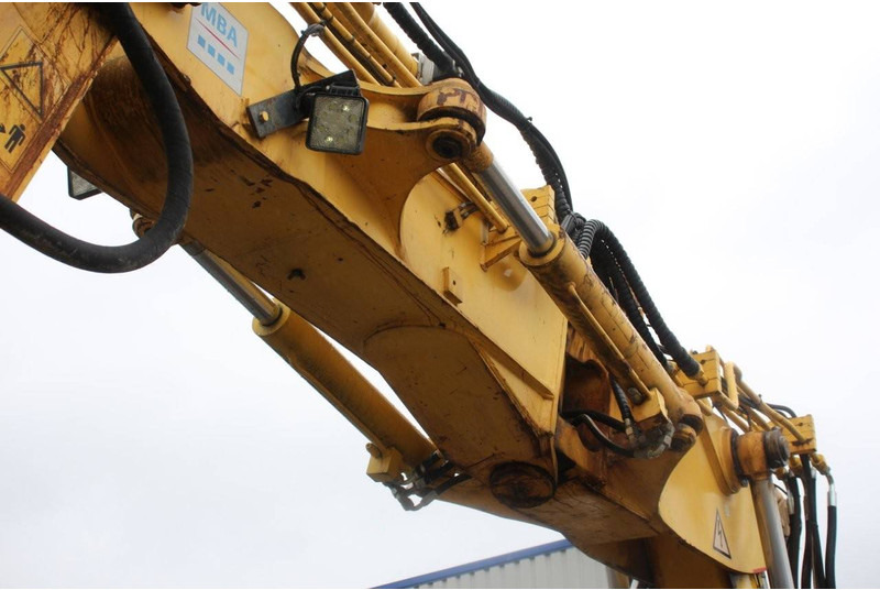 Excavadora de ruedas New Holland MH5 Plus: foto 15 Excavadora de ruedas New Holland MH5 Plus: foto 15