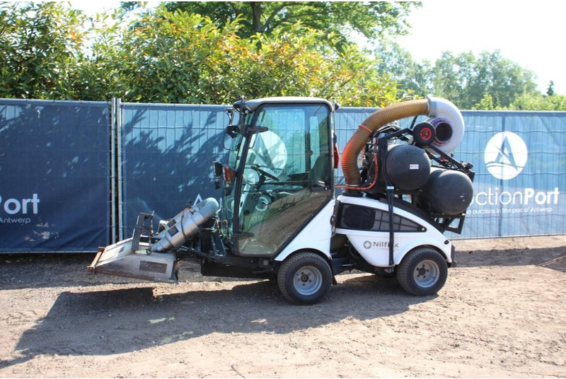 Nilfisk City Ranger 2250 - Barredora vial: foto 1 Nilfisk City Ranger 2250 - Barredora vial: foto 1