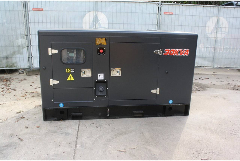 Power Silent AG-30 - Generador industriale: foto 1 Power Silent AG-30 - Generador industriale: foto 1