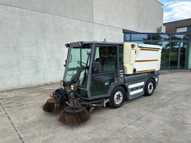 Schmidt Swingo 225 - Barredora vial: foto 1 Schmidt Swingo 225 - Barredora vial: foto 1