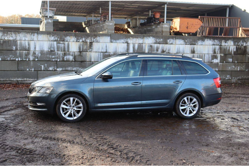 Škoda Octavia - Coche: foto 1 Škoda Octavia - Coche: foto 1