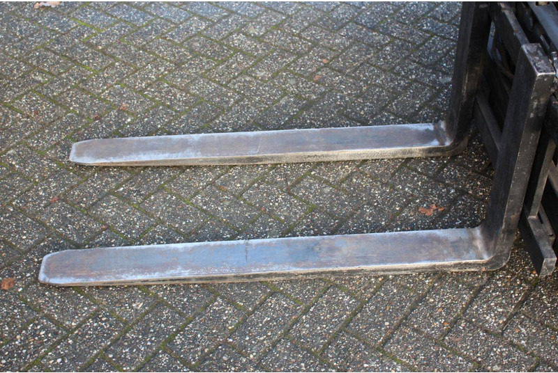 Carretilla elevadora eléctrica Still 55D-SS: foto 11 Carretilla elevadora eléctrica Still 55D-SS: foto 11