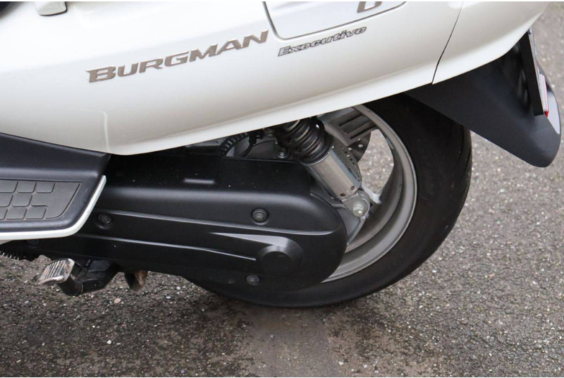 Motocicleta Suzuki Burgman 650 Executive: foto 16 Motocicleta Suzuki Burgman 650 Executive: foto 16