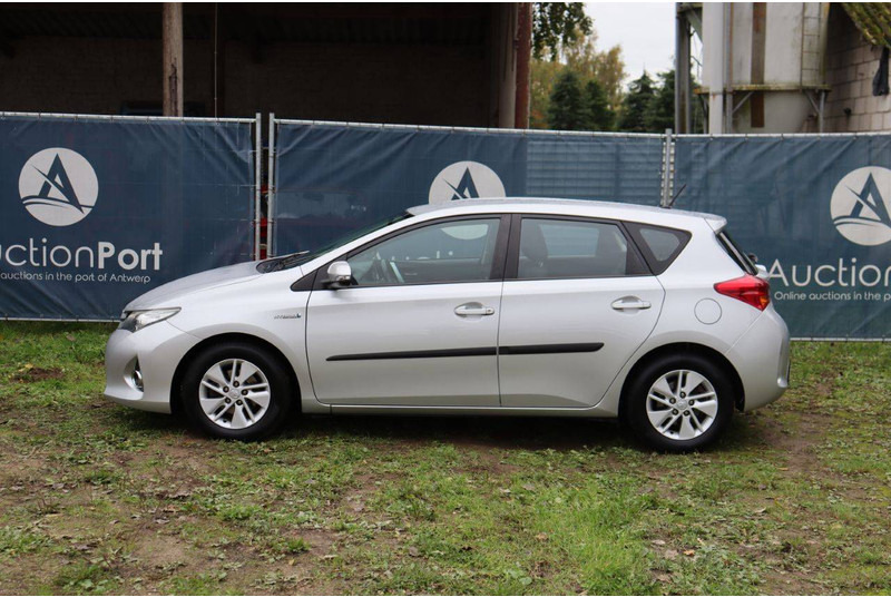 Toyota Auris - Sedan: foto 2 Toyota Auris - Sedan: foto 2