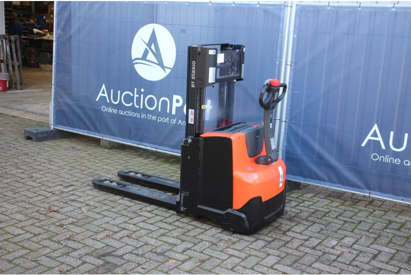 Toyota SWE200D - Apilador: foto 3 Toyota SWE200D - Apilador: foto 3