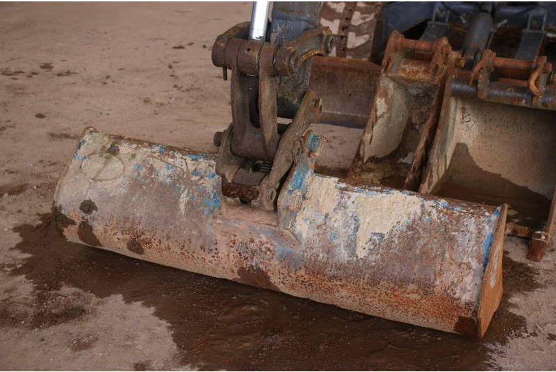 Excavadora de cadenas Volvo EC27C: foto 19