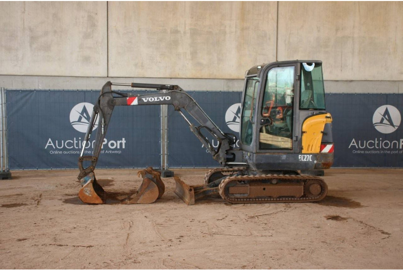 Volvo EC27C - Excavadora de cadenas: foto 1 Volvo EC27C - Excavadora de cadenas: foto 1