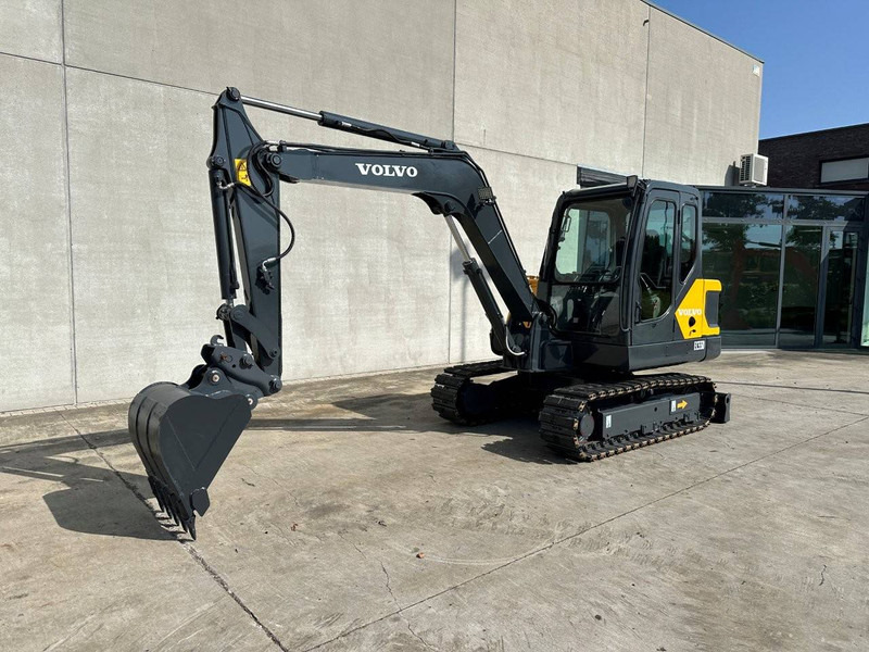 Volvo EC55D - Excavadora de cadenas: foto 1 Volvo EC55D - Excavadora de cadenas: foto 1
