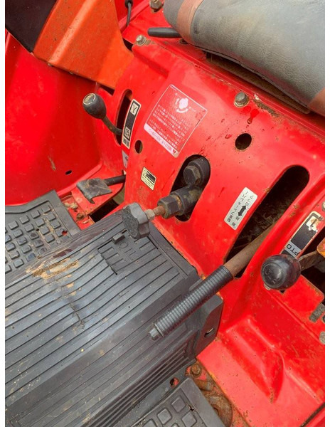 Tractor Yanmar FX22: foto 13