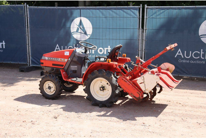 Yanmar Ke-3D - Tractor: foto 3 Yanmar Ke-3D - Tractor: foto 3