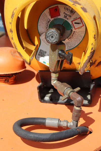 Carretilla elevadora de gas lugli 305 G: foto 19