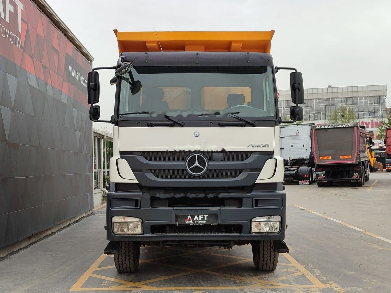Mercedes-Benz 2011 AXOR 3340/AC-EURO5-6X4 HARDOX TIPPER - Camión volquete: foto 2 Mercedes-Benz 2011 AXOR 3340/AC-EURO5-6X4 HARDOX TIPPER - Camión volquete: foto 2