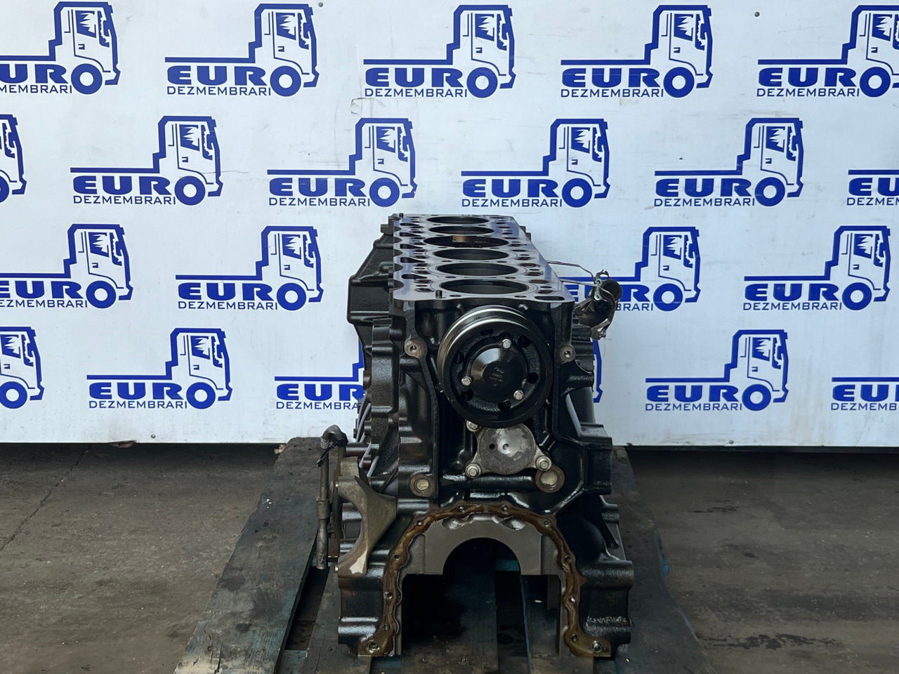BLOC MOTOR FORD CARGO F-MAX FHR6 - Motor para Camión: foto 2 BLOC MOTOR FORD CARGO F-MAX FHR6 - Motor para Camión: foto 2