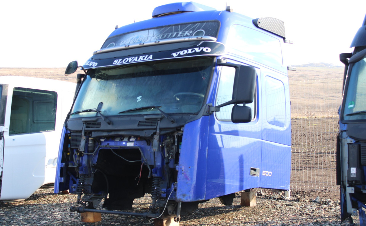 CABINA VOLVO FH13 GLOBETROTTER L2H3 - Cabina para Camión: foto 2 CABINA VOLVO FH13 GLOBETROTTER L2H3 - Cabina para Camión: foto 2