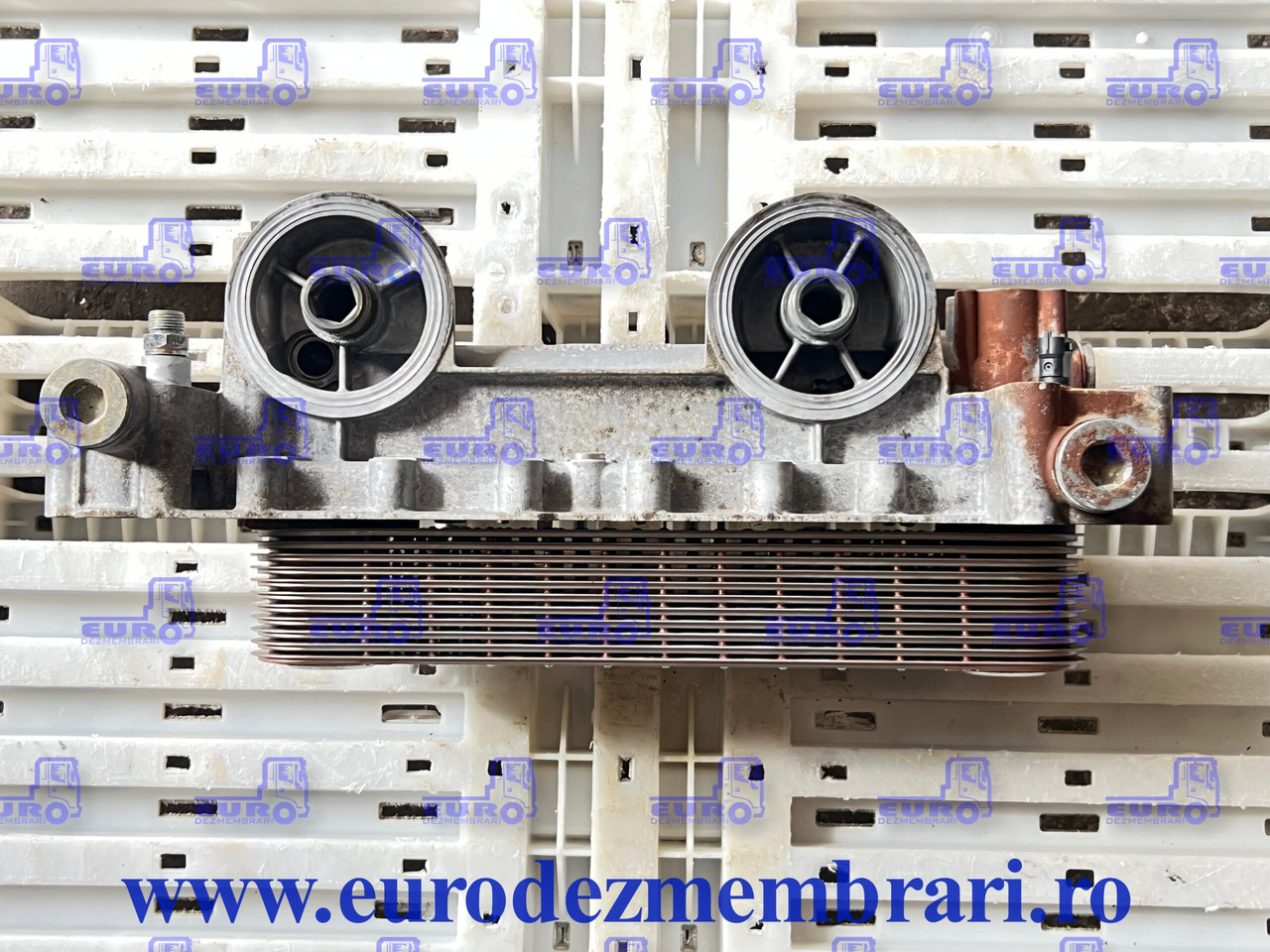 CARCASA FILTRE ULEI + TERMOFLOT FORD CARGO FHR6 GC466C732AC, GC466N781AD - Filtro de aceite para Camión: foto 2 CARCASA FILTRE ULEI + TERMOFLOT FORD CARGO FHR6 GC466C732AC, GC466N781AD - Filtro de aceite para Camión: foto 2