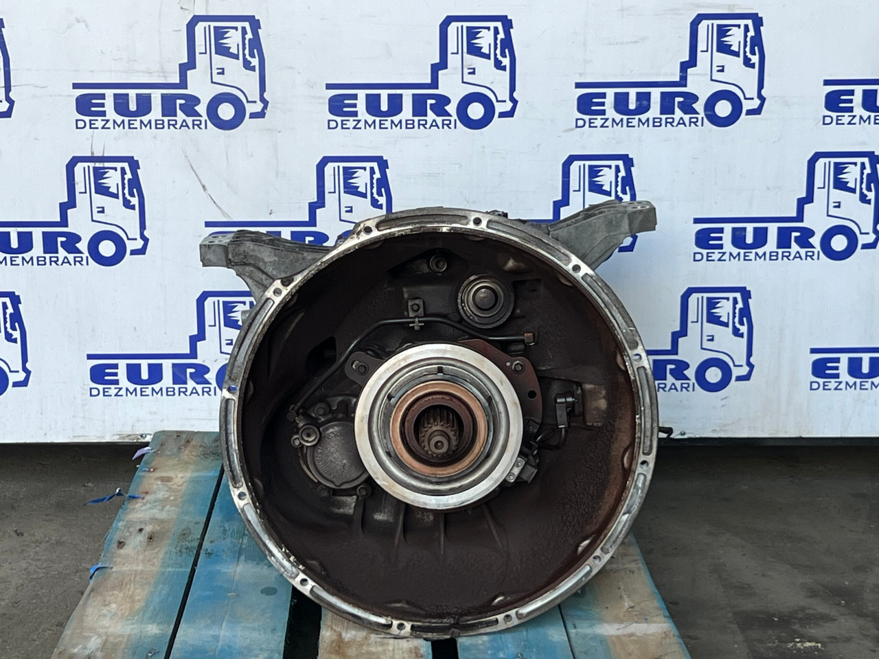 CUTIE DE VITEZE AUTOMATA FARA RETARDER MERCEDES ACTROS MP4 G211-12 - Caja de cambios para Camión: foto 2 CUTIE DE VITEZE AUTOMATA FARA RETARDER MERCEDES ACTROS MP4 G211-12 - Caja de cambios para Camión: foto 2