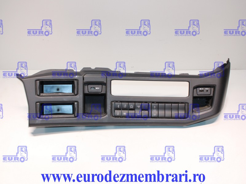 ELEMENT BORD SCANIA SUPER 2886456, 2322651, 2084604, 2258466, 2184906 - Cabina e interior para Camión: foto 1 ELEMENT BORD SCANIA SUPER 2886456, 2322651, 2084604, 2258466, 2184906 - Cabina e interior para Camión: foto 1