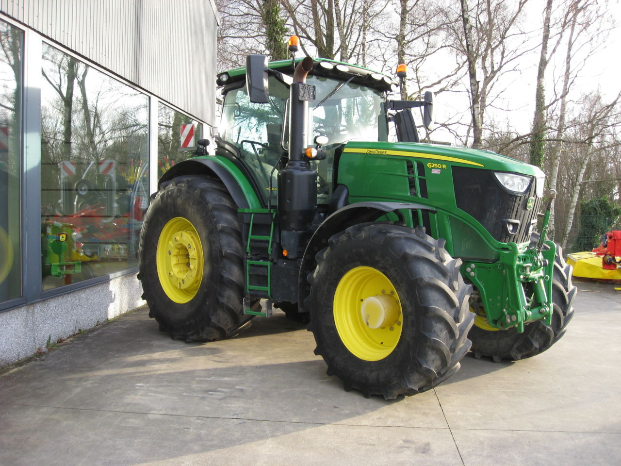 John Deere 6250R - Tractor: foto 2 John Deere 6250R - Tractor: foto 2