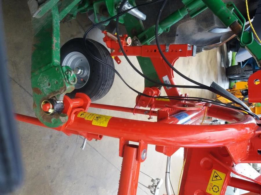 Pöttinger HIT8.81 - Henificadora: foto 3 Pöttinger HIT8.81 - Henificadora: foto 3