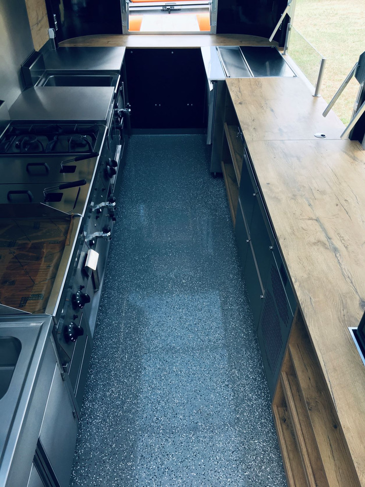 Remolque venta ambulante WARK COMFORT 5m: foto 14 Remolque venta ambulante WARK COMFORT 5m: foto 14