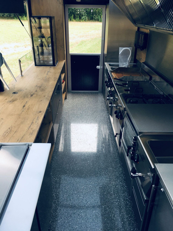 Remolque venta ambulante WARK COMFORT 5m: foto 13 Remolque venta ambulante WARK COMFORT 5m: foto 13