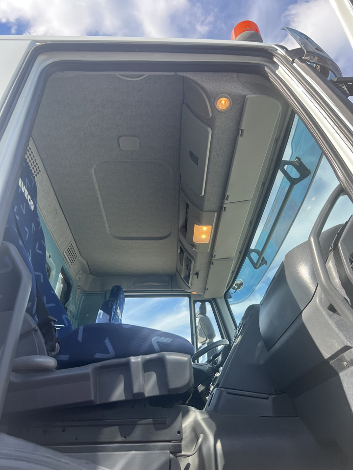 CAMION VOLQUETE IVECO TRAKKER 450 6X6 - Camión volquete: foto 5 CAMION VOLQUETE IVECO TRAKKER 450 6X6 - Camión volquete: foto 5