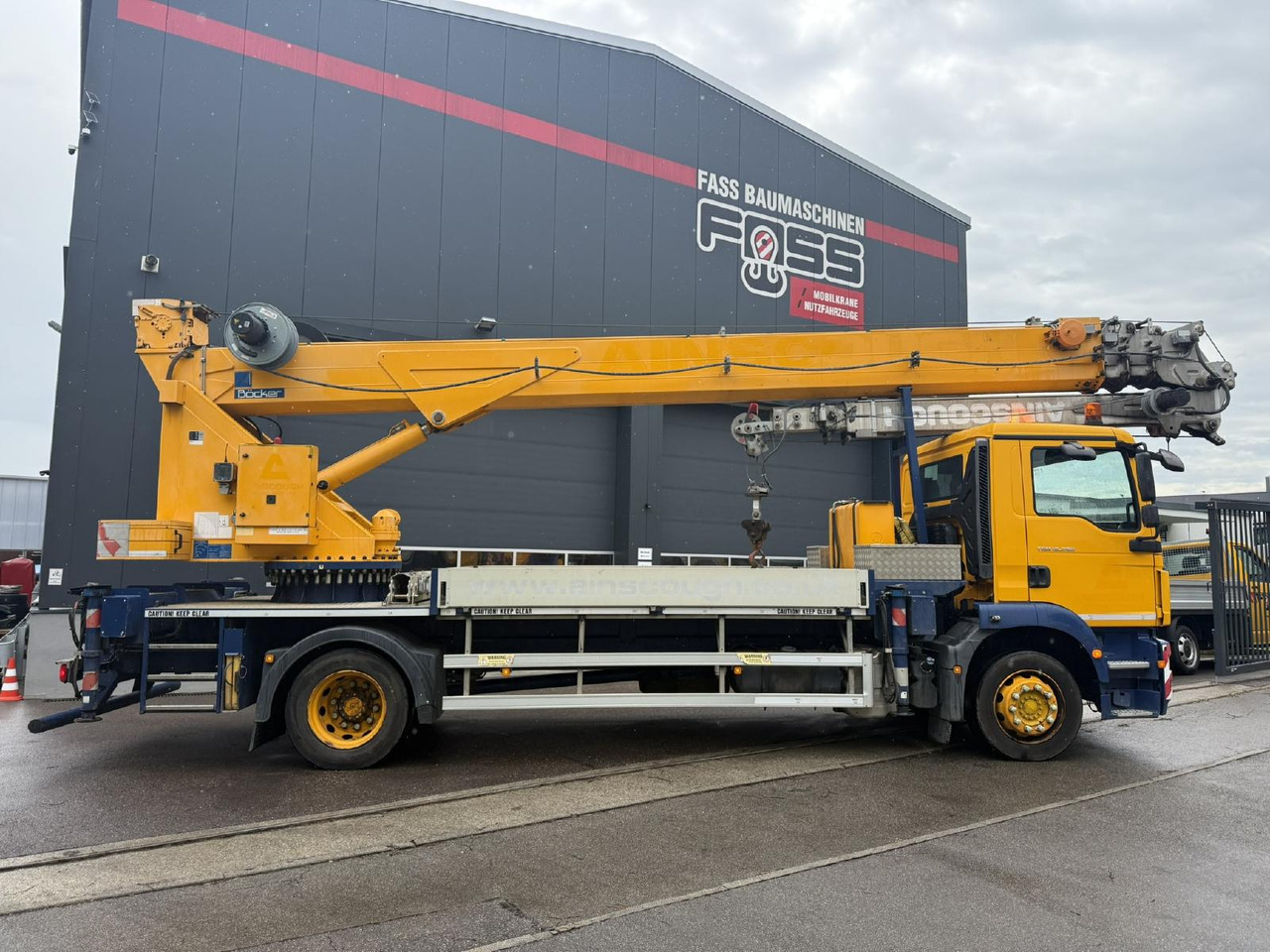MAN Böcker AK 44 / 4000 auf MAN TGM 18.290 | Personenkorb - Autogrúa: foto 1 MAN Böcker AK 44 / 4000 auf MAN TGM 18.290 | Personenkorb - Autogrúa: foto 1