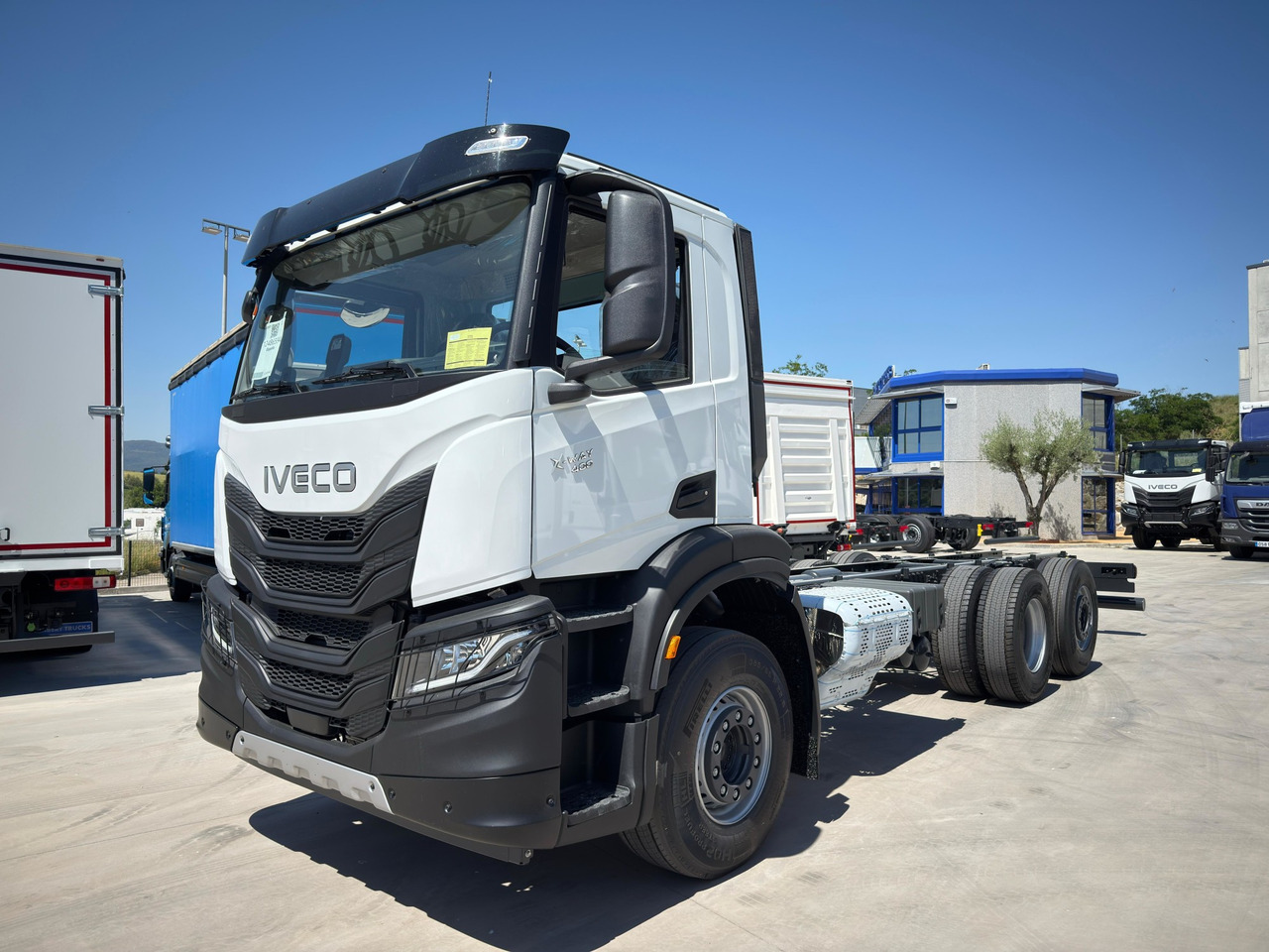 IVECO AD280X40 YPS ON X-WAY E6 (Chassis) - Camión chasis: foto 1 IVECO AD280X40 YPS ON X-WAY E6 (Chassis) - Camión chasis: foto 1