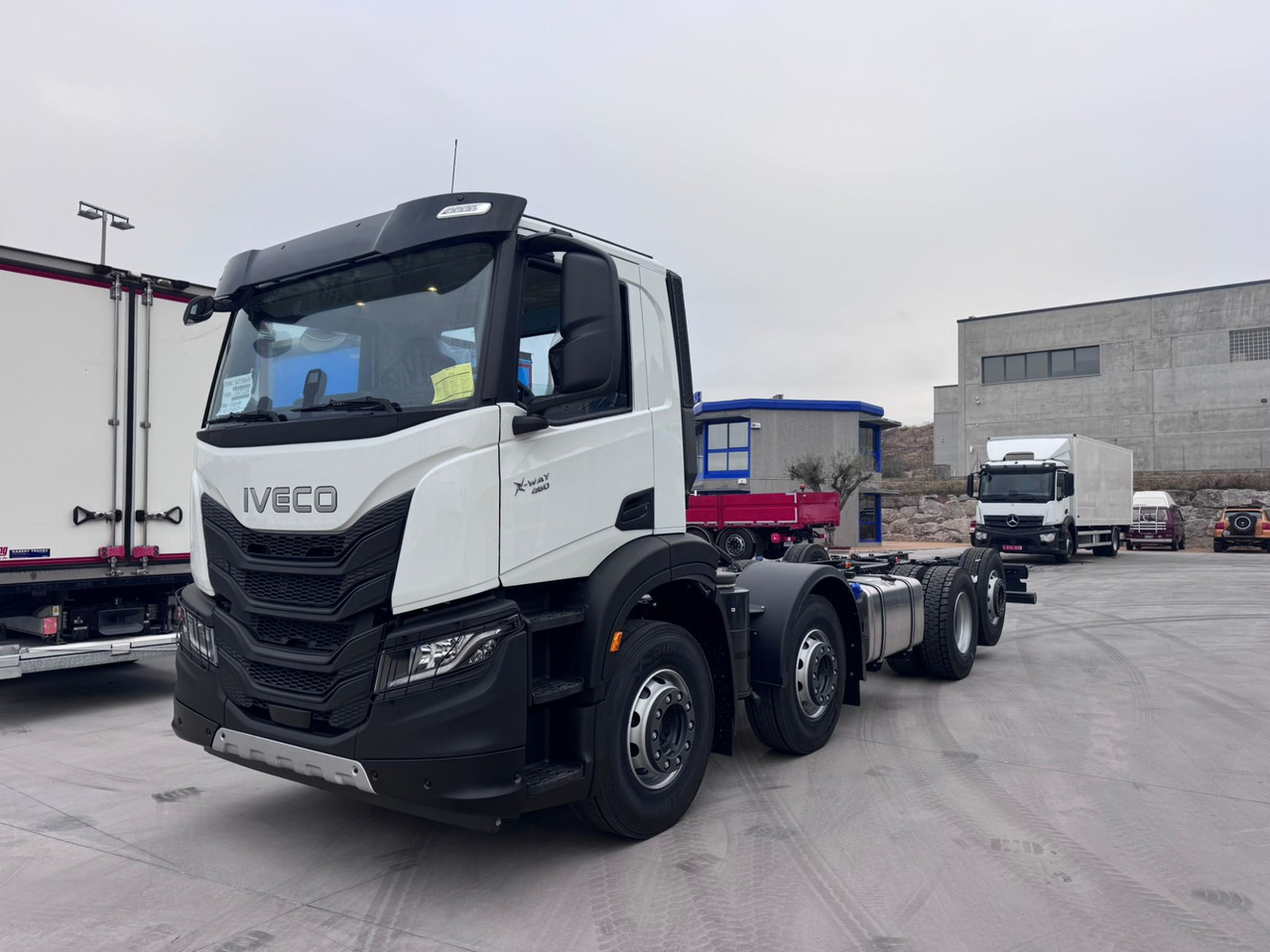 IVECO AD350X50 YPS ON X-Way E6 (Chassis) - Camión chasis: foto 1 IVECO AD350X50 YPS ON X-Way E6 (Chassis) - Camión chasis: foto 1