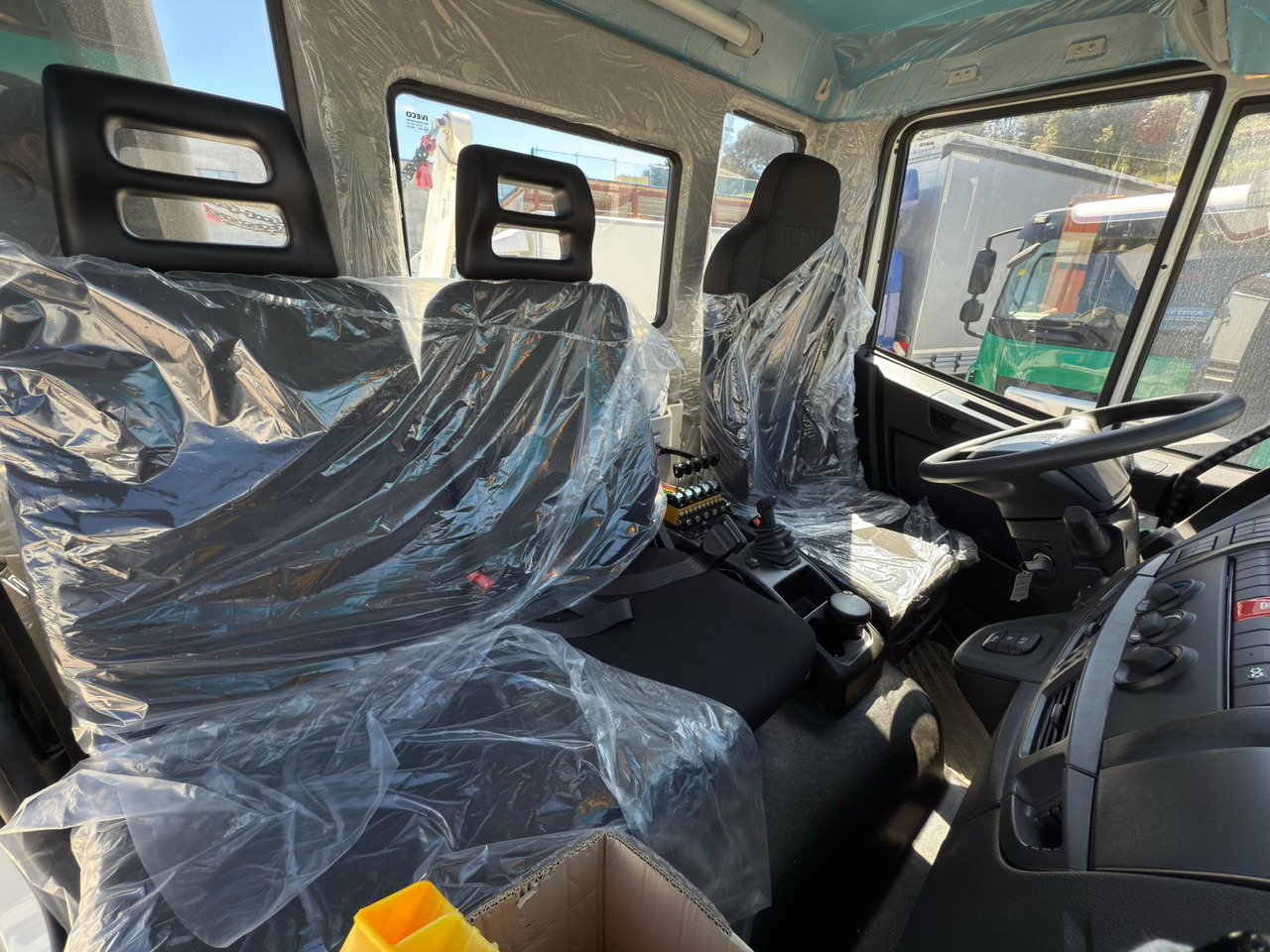 Camión portacontenedor de cadenas IVECO ML190E28L Eurocargo E6 (Track Equipment): foto 8