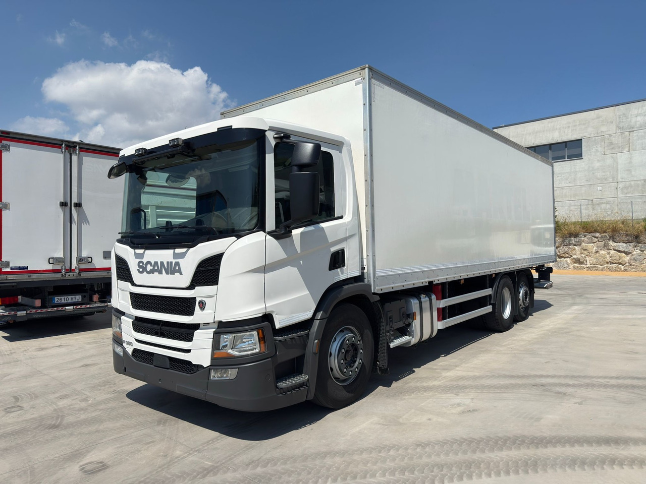 SCANIA P360 E6 (VAN) - Camión caja cerrada: foto 1 SCANIA P360 E6 (VAN) - Camión caja cerrada: foto 1