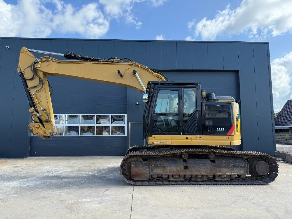 CAT 335 F L CR - Excavadora de cadenas: foto 1 CAT 335 F L CR - Excavadora de cadenas: foto 1