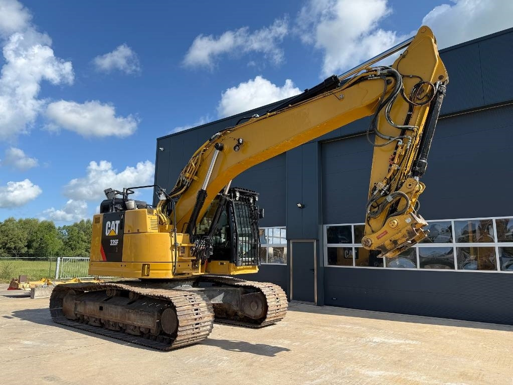 CAT 335 F L CR - Excavadora de cadenas: foto 2 CAT 335 F L CR - Excavadora de cadenas: foto 2