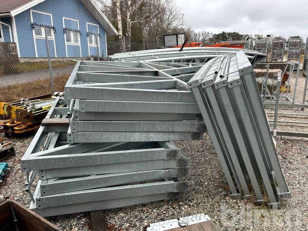 35 x 15m - Equipo de construcción: foto 3 35 x 15m - Equipo de construcción: foto 3