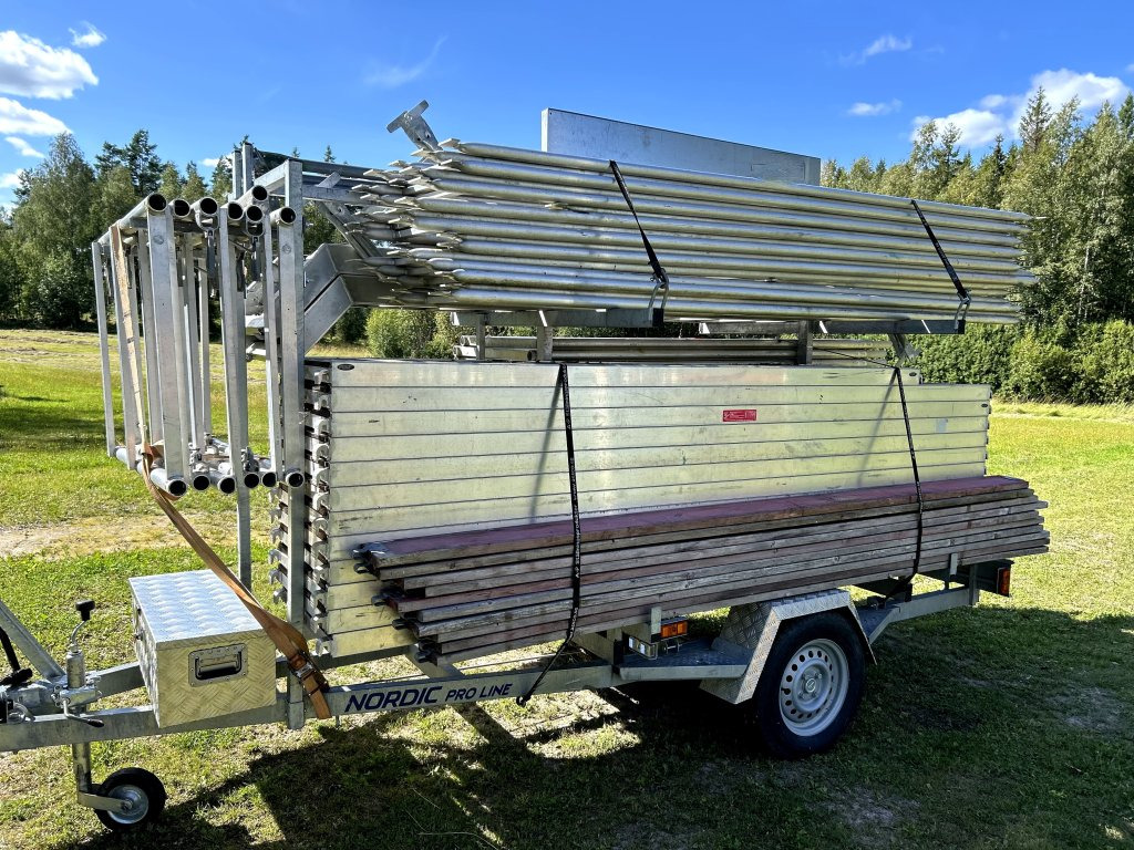 ALTRAD 2 x 9 meter + Trailer - Equipo de construcción: foto 1 ALTRAD 2 x 9 meter + Trailer - Equipo de construcción: foto 1