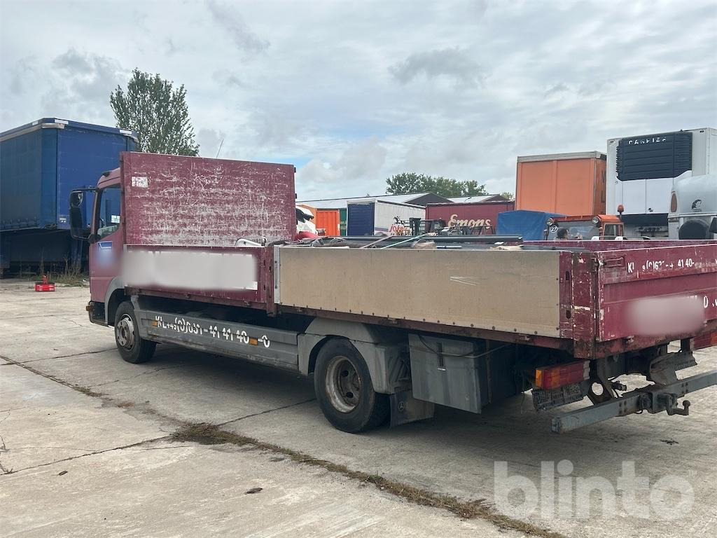 ATEGO 815 Mercedes-Benz (2002) - Camión caja abierta: foto 4 ATEGO 815 Mercedes-Benz (2002) - Camión caja abierta: foto 4