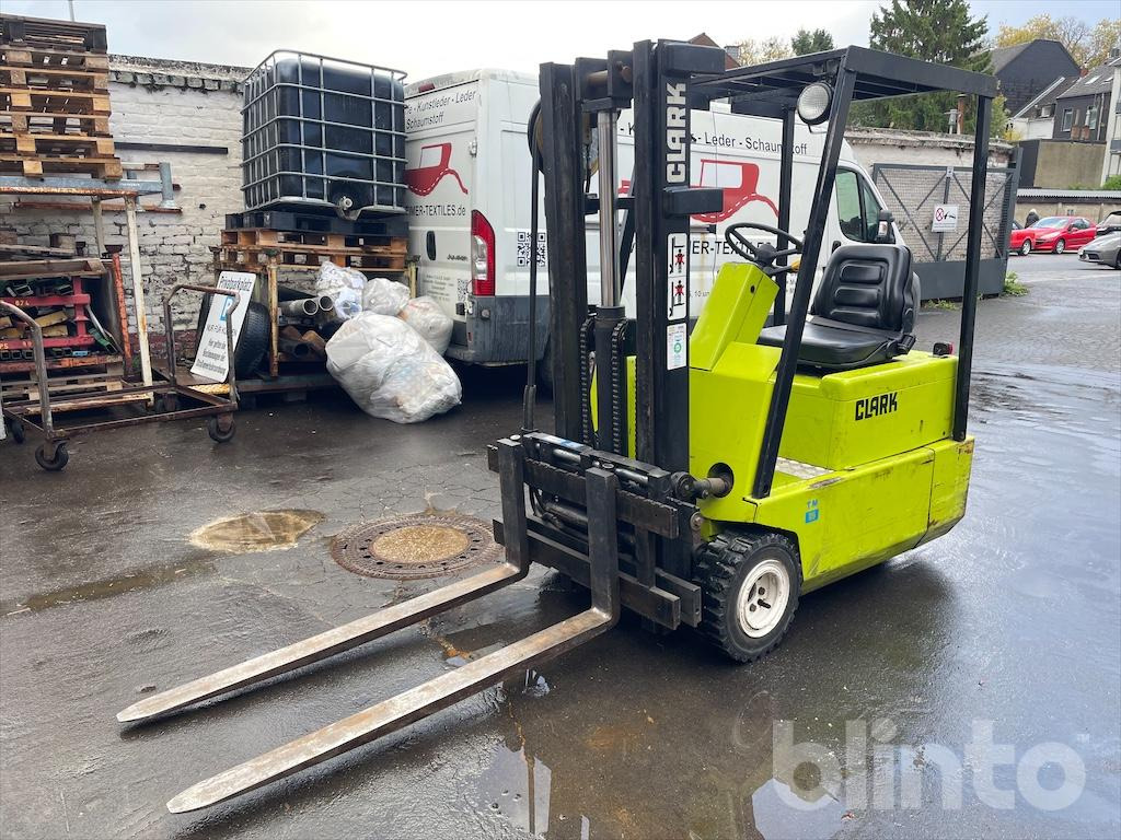 Clarklift TM15 - Carretilla elevadora eléctrica: foto 1 Clarklift TM15 - Carretilla elevadora eléctrica: foto 1
