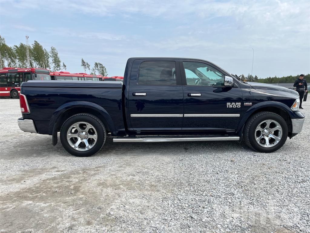 DODGE RAM 1500 - Pick-up: foto 4 DODGE RAM 1500 - Pick-up: foto 4