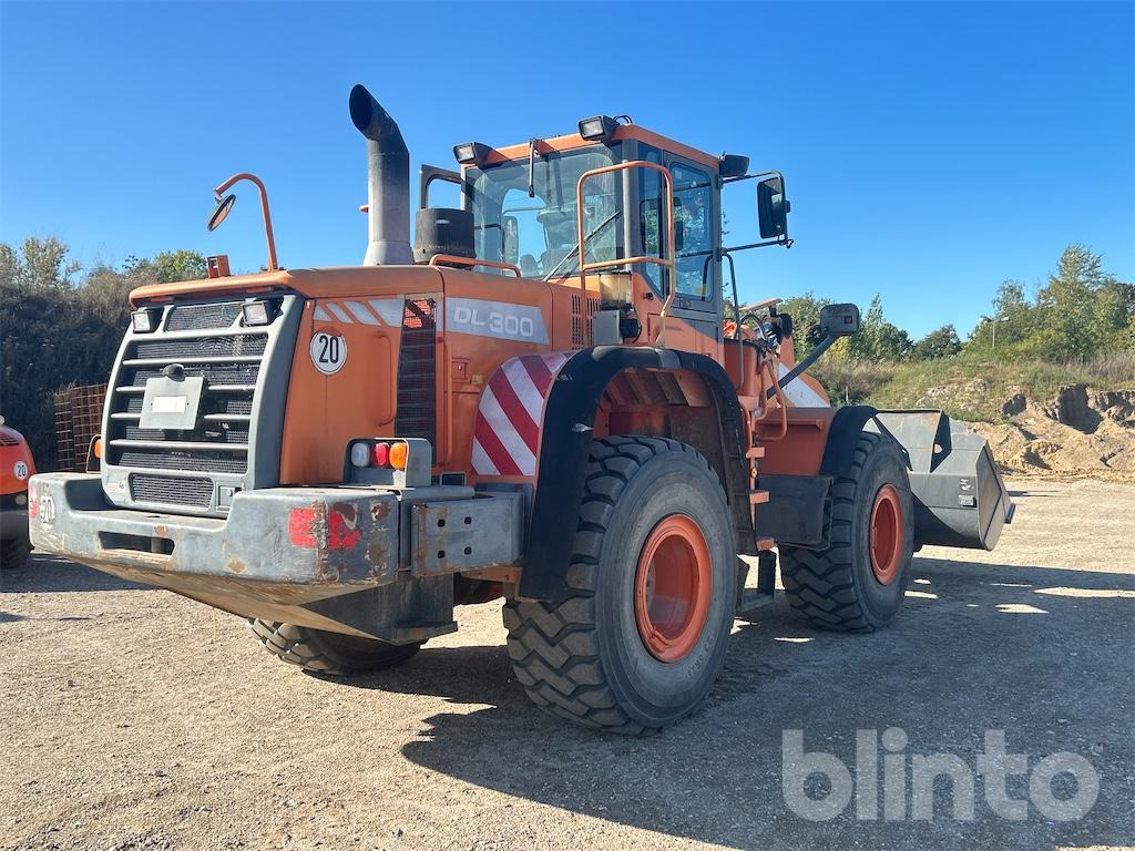 Doosan DL 300 (2012) - Cargadora de ruedas: foto 4 Doosan DL 300 (2012) - Cargadora de ruedas: foto 4