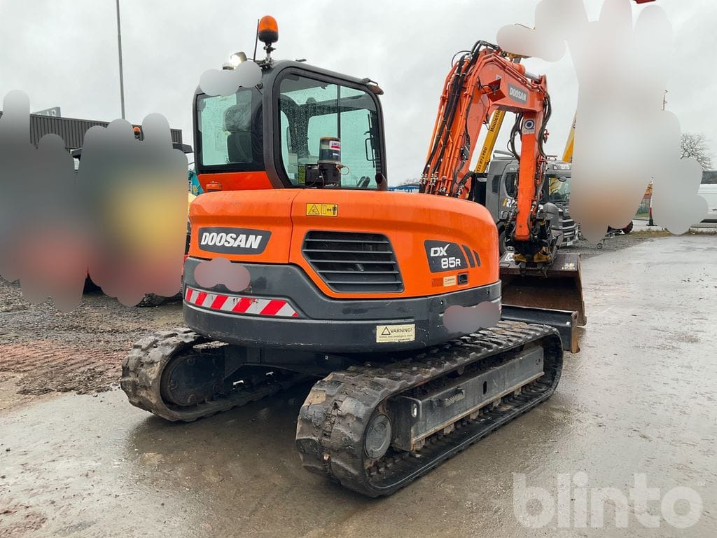 Doosan DX85R-3 med tiltrotator och redskap - Excavadora de cadenas: foto 3 Doosan DX85R-3 med tiltrotator och redskap - Excavadora de cadenas: foto 3