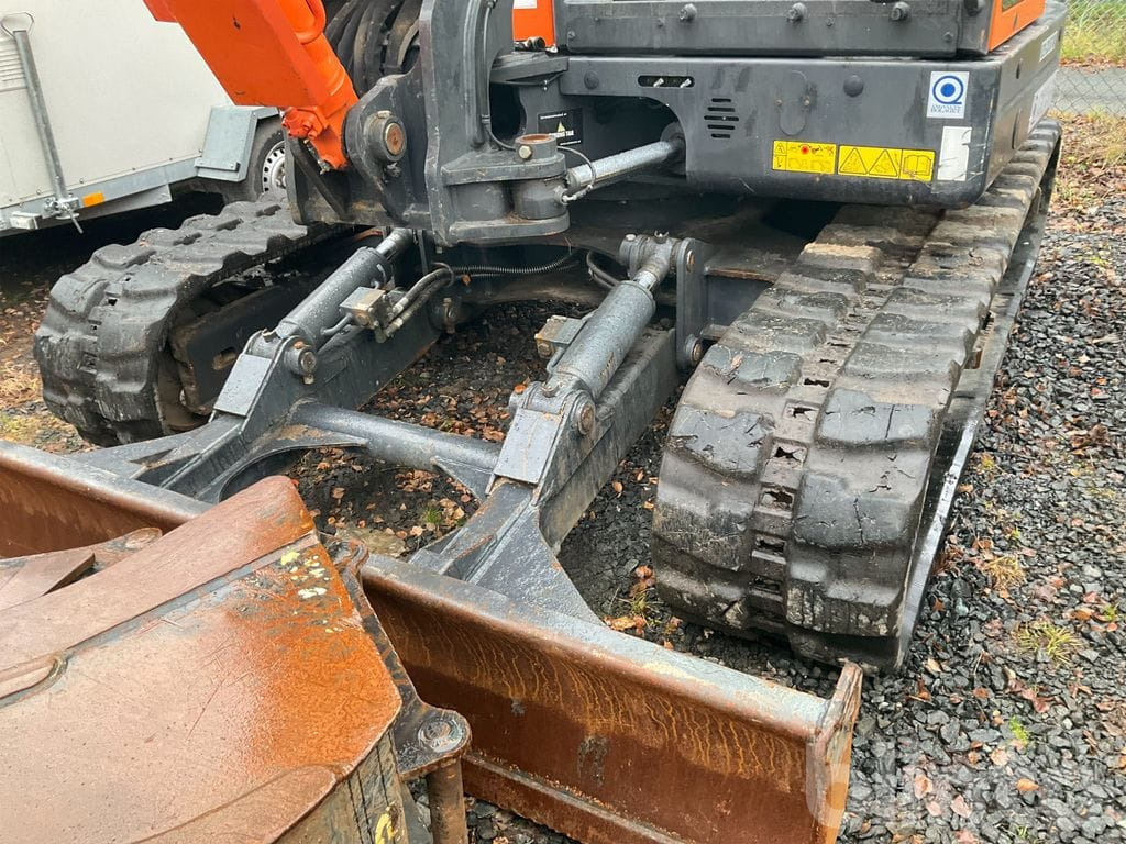 Doosan DX85R-3 med tiltrotator och redskap - Excavadora de cadenas: foto 5 Doosan DX85R-3 med tiltrotator och redskap - Excavadora de cadenas: foto 5