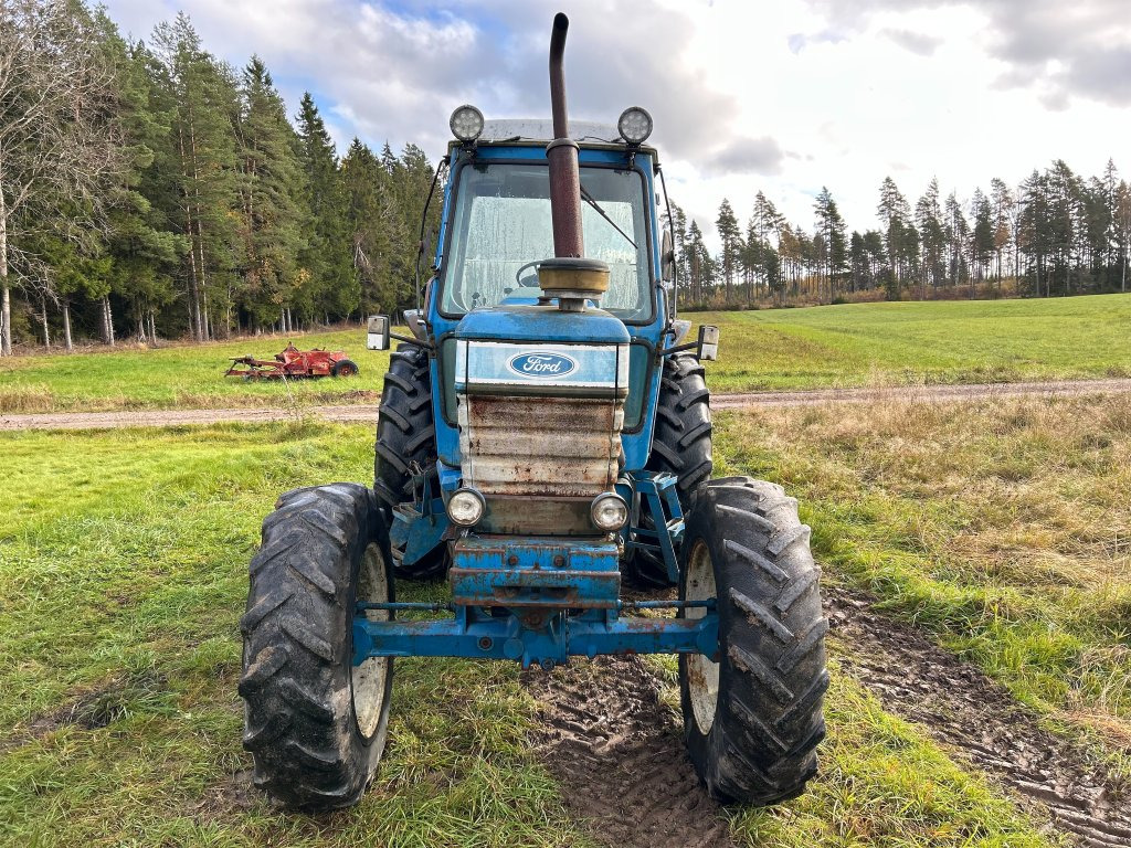 FORD 7710 4WD med trepunkts adapter - Tractor: foto 3 FORD 7710 4WD med trepunkts adapter - Tractor: foto 3