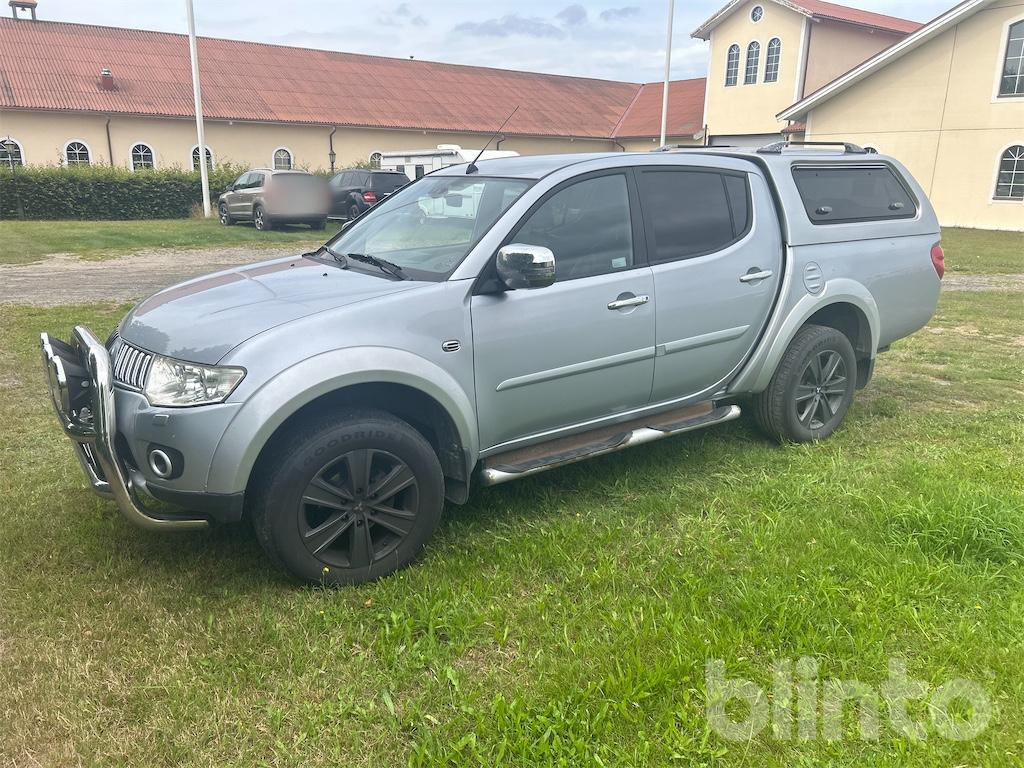 MITSUBISHI L200 - Furgoneta: foto 1 MITSUBISHI L200 - Furgoneta: foto 1