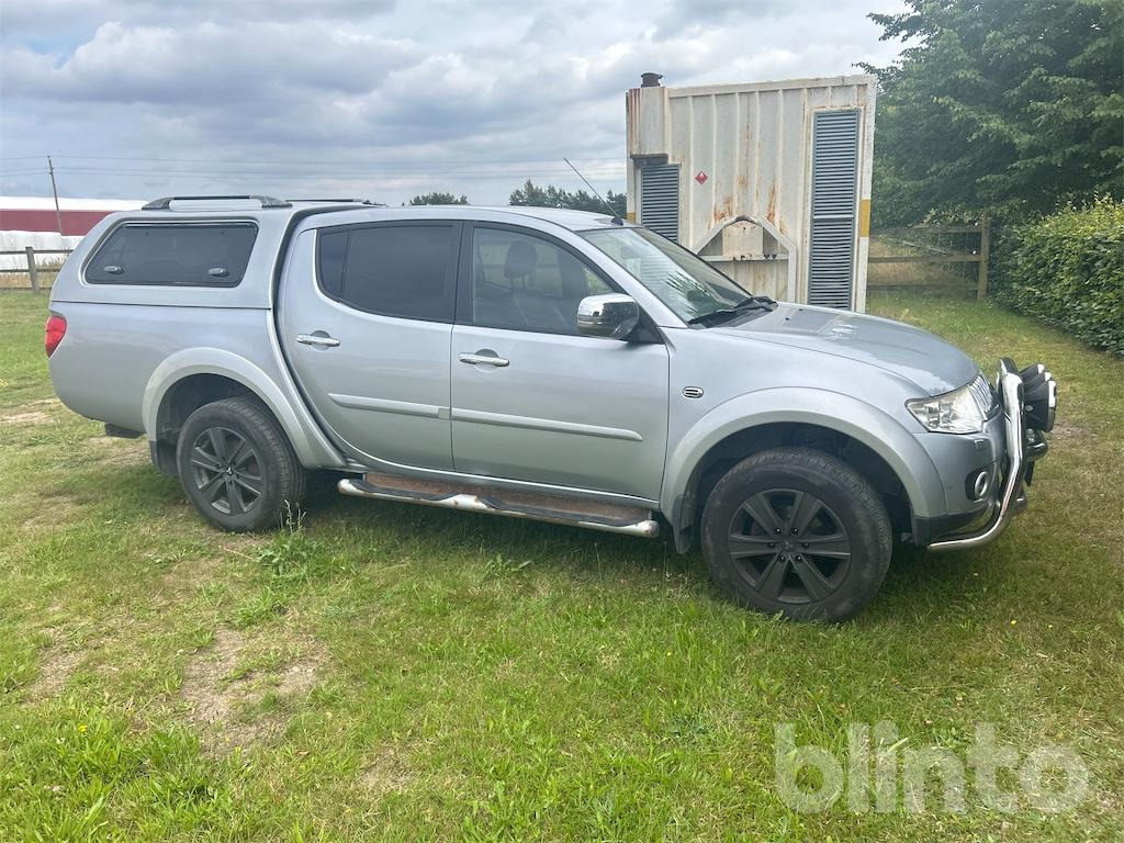 MITSUBISHI L200 - Furgoneta: foto 5 MITSUBISHI L200 - Furgoneta: foto 5
