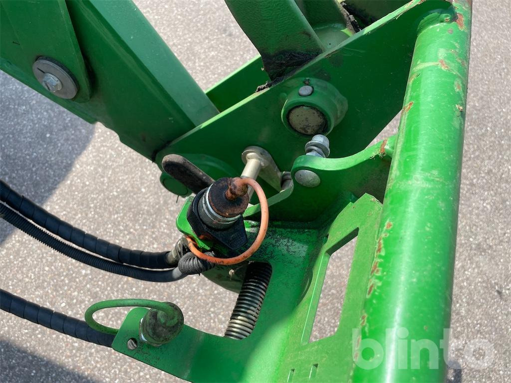 Tractor John Deere 6155R: foto 39
