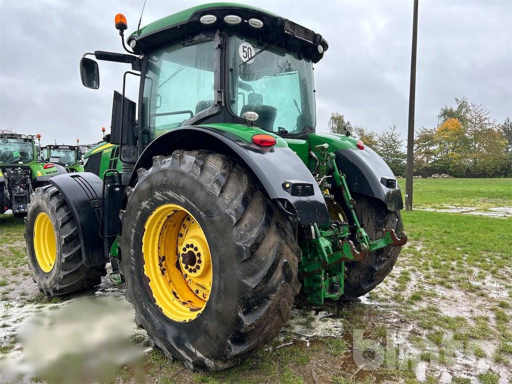 John Deere 7230 R (2015) - Tractor: foto 3 John Deere 7230 R (2015) - Tractor: foto 3