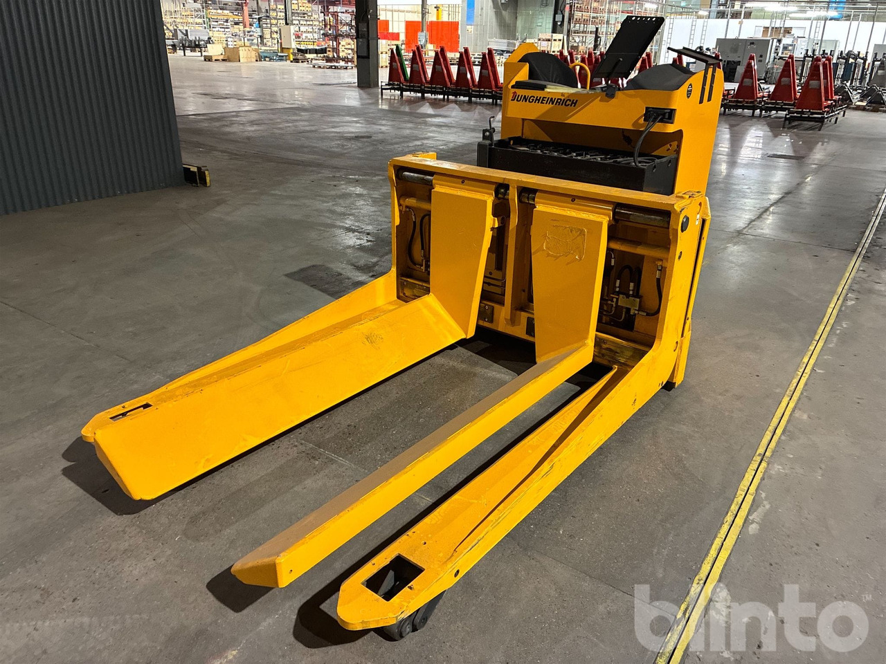 Jungheinrich - Equipo de almacén: foto 1 Jungheinrich - Equipo de almacén: foto 1