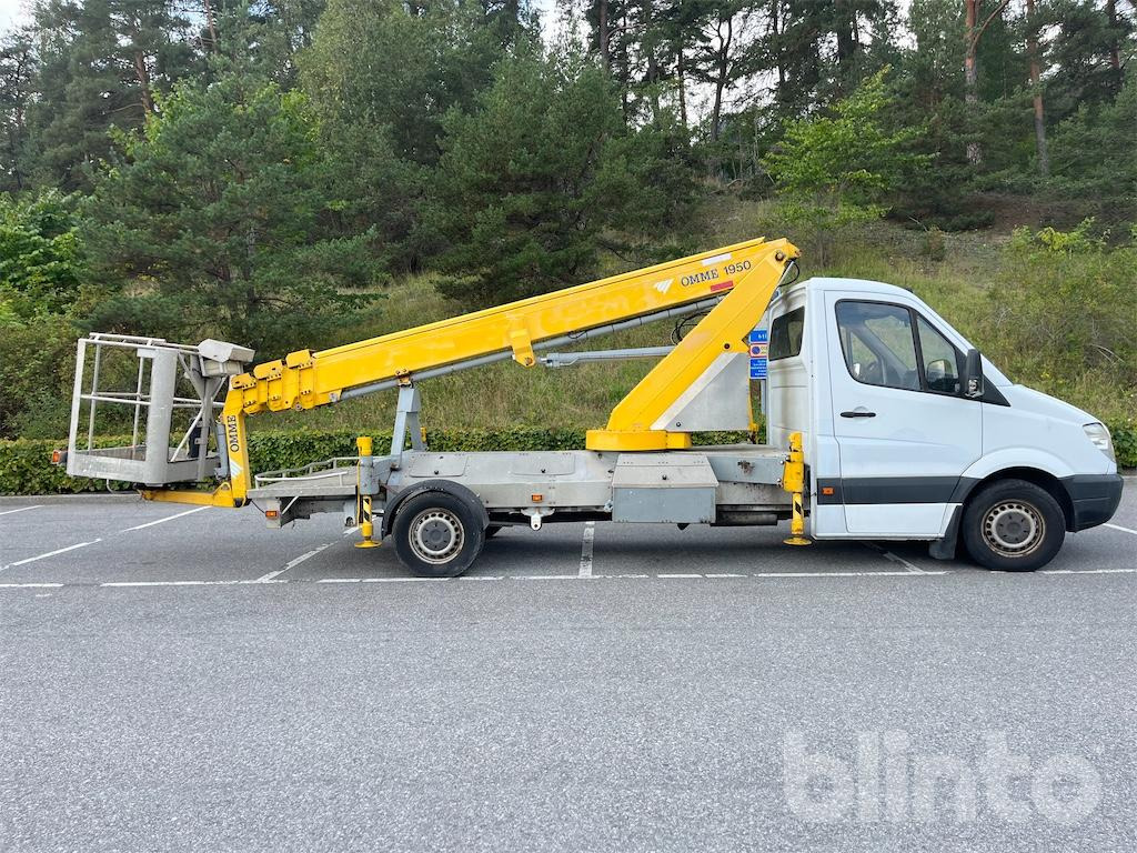 MERCEDES-BENZ 311 CDI - Camión con plataforma elevadora: foto 4 MERCEDES-BENZ 311 CDI - Camión con plataforma elevadora: foto 4