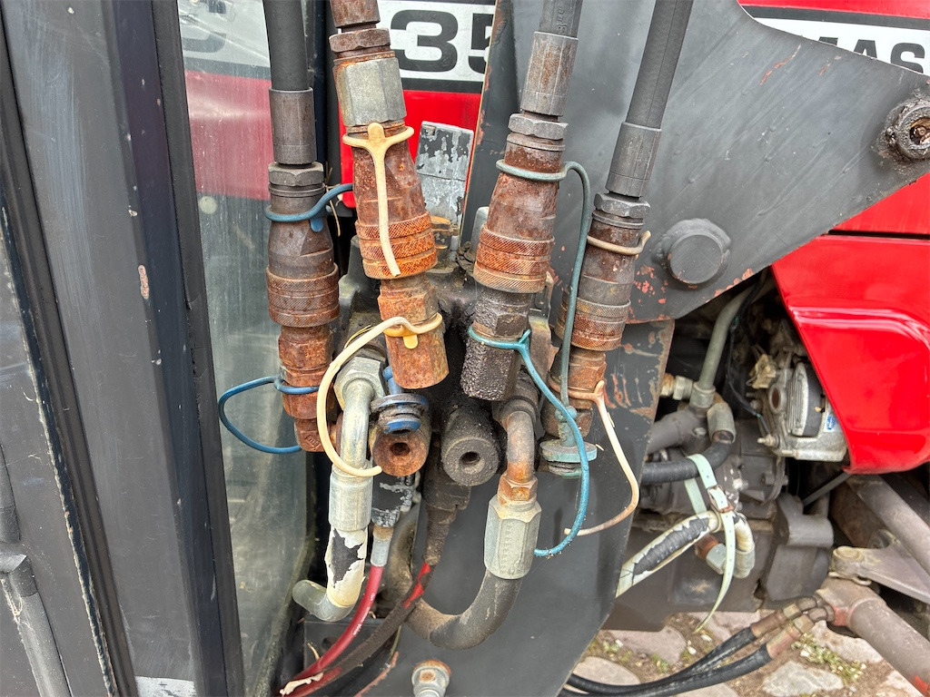 Tractor MF 350-2 WD: foto 32